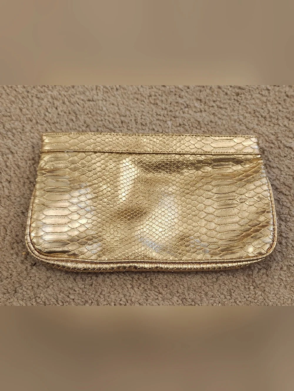 Guess‎ Gold Textured Clutch Cosmetic Bag #K